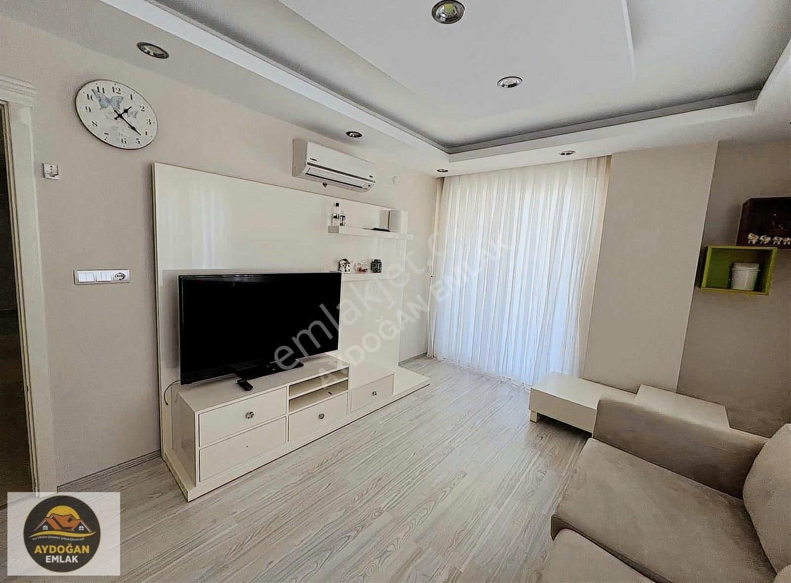 Aydoğan Emlak'tan Eşyalı Kiralık 3+1 Temiz Ve Geniş Daire