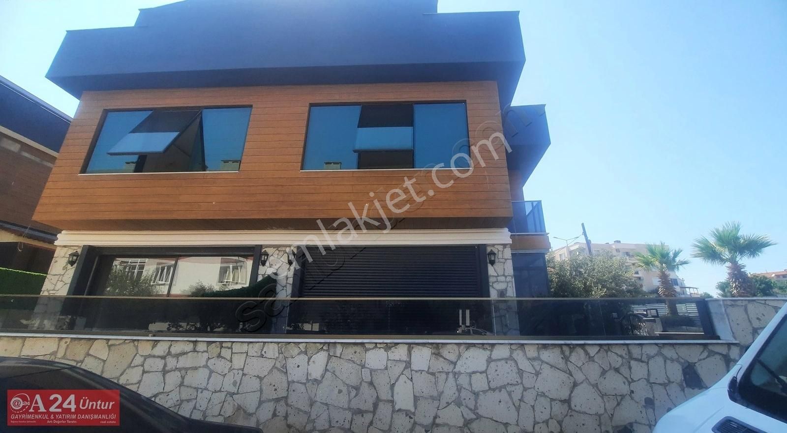 Urla Zeytinalanı Merkezi'nde Satılık 3+1 Denize Yakın Villa - Görsel 6