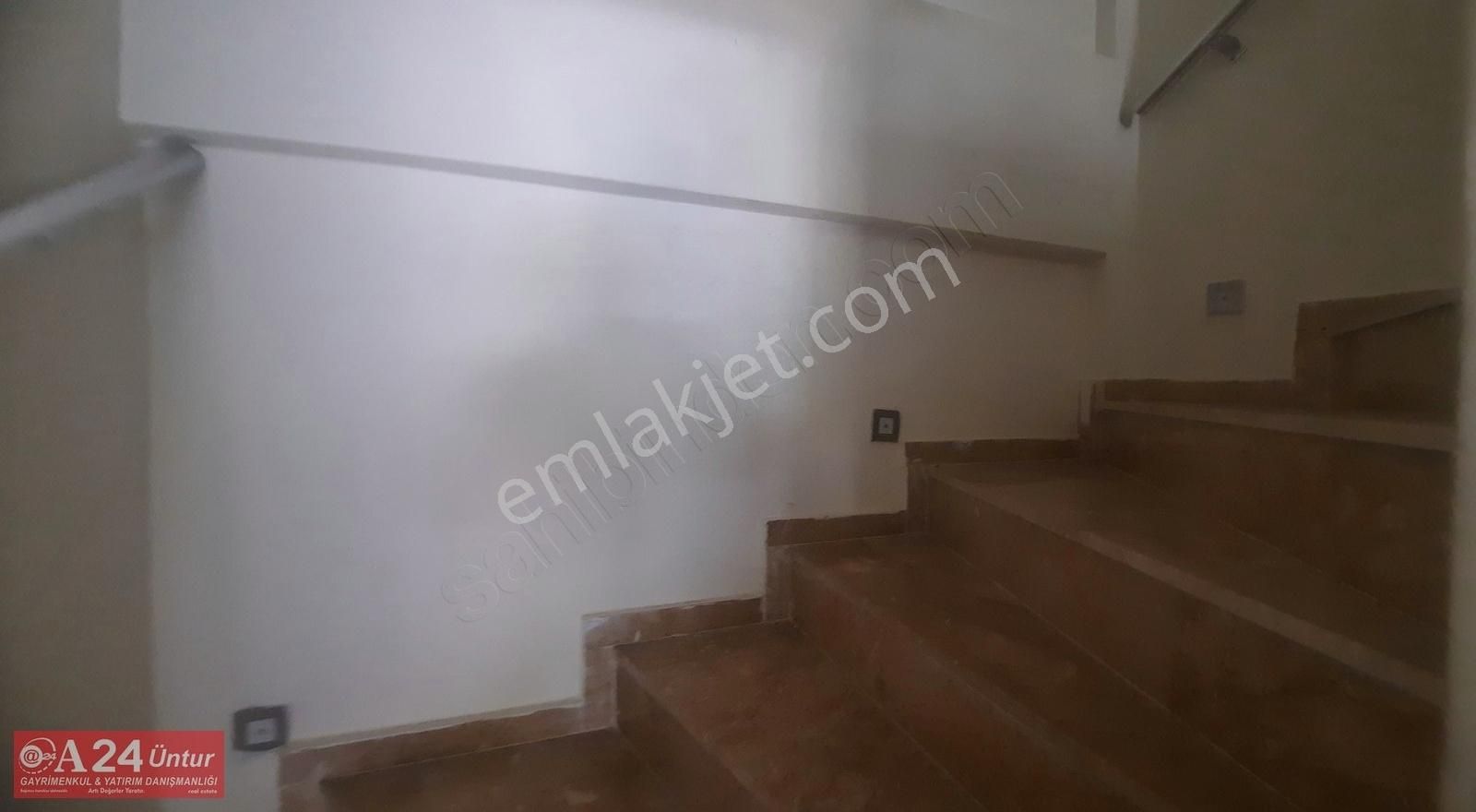 Urla Zeytinalanı Merkezi'nde Satılık 3+1 Denize Yakın Villa - Görsel 10