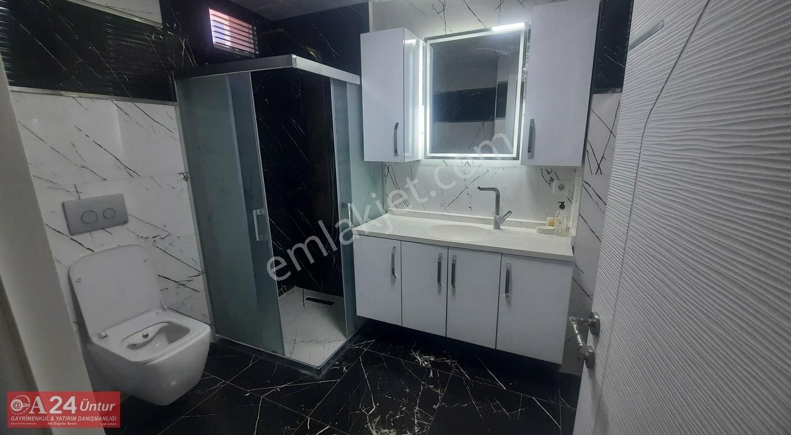 Urla Zeytinalanı Merkezi'nde Satılık 3+1 Denize Yakın Villa - Görsel 22