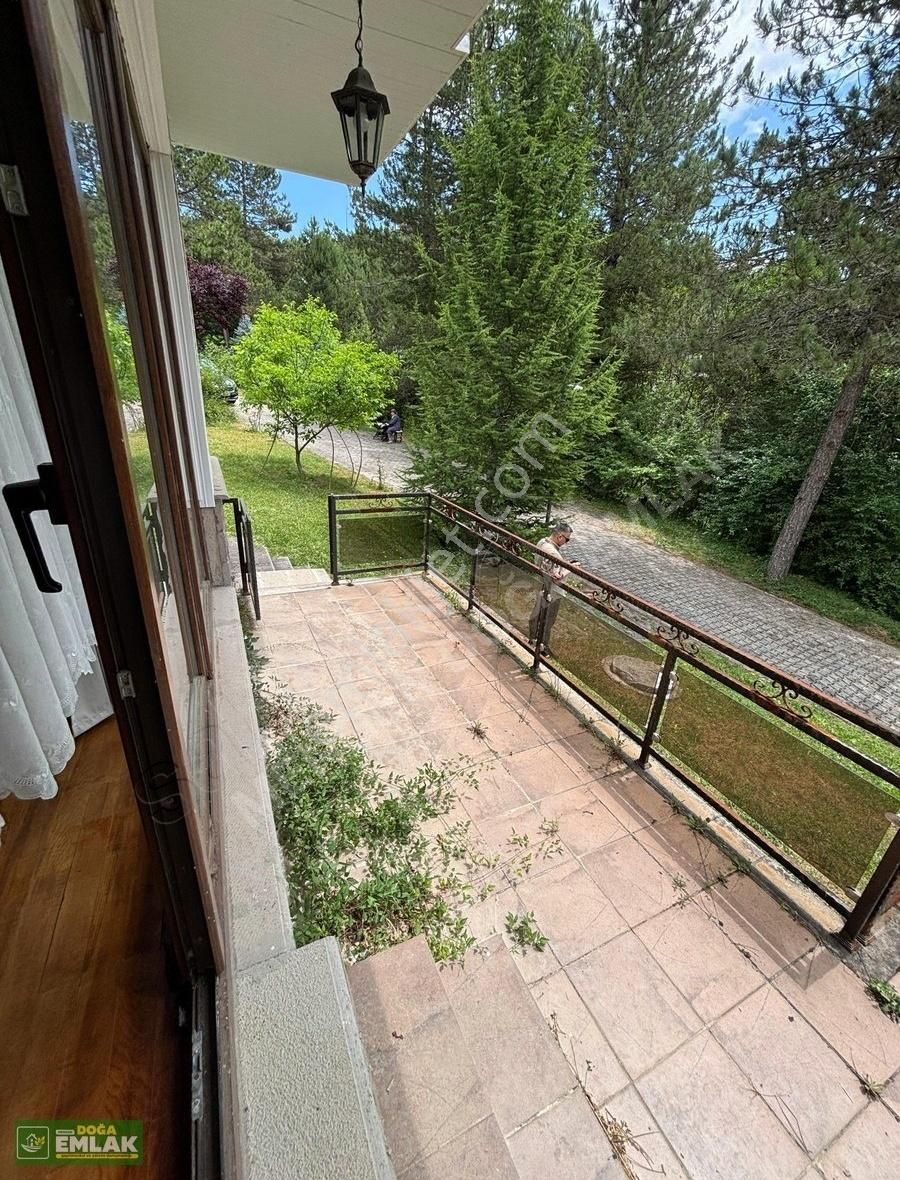 Mengen'in İncisi Dostköy Sitesinde Triplex 6+1 Satılık Villa - Görsel 15