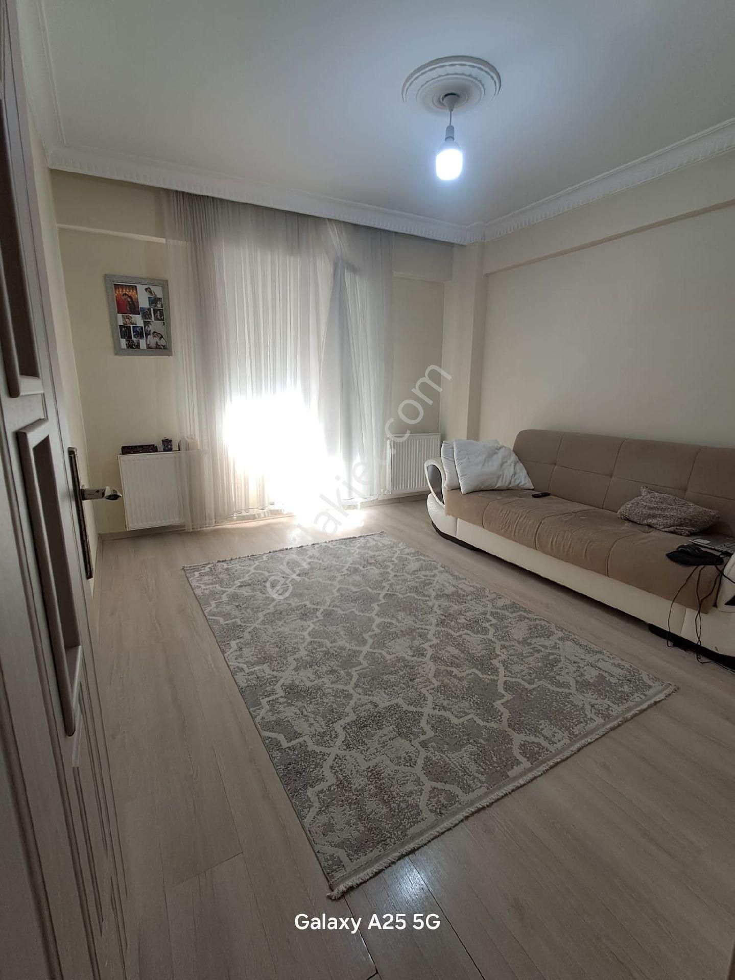 Yenimahallede 1+1 Satılık Daire (yüksek Giriş)