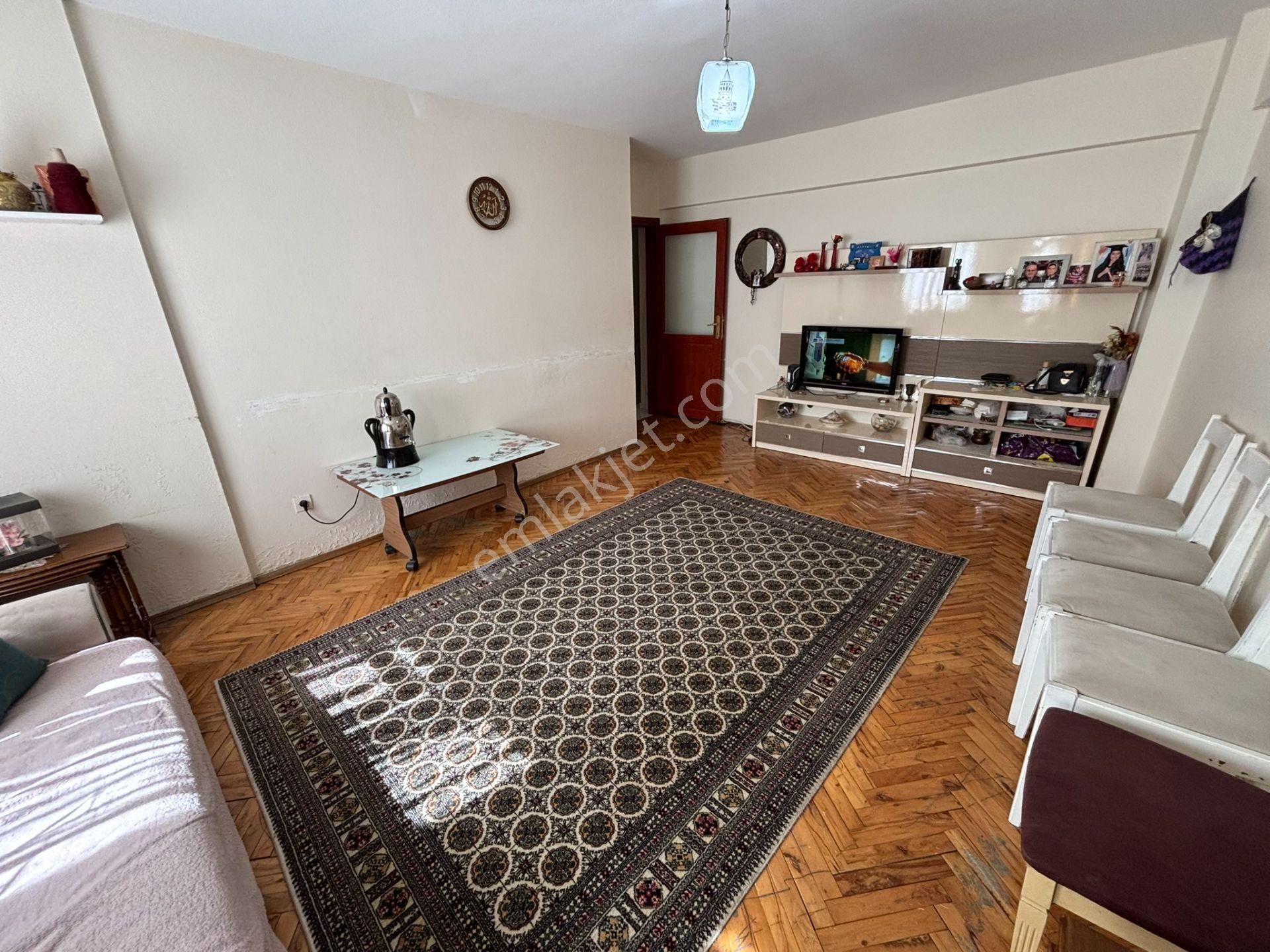 Gülbağ Çulluk Sokak Krediye Uygun Satılık 2+1 Daire - Görsel 5