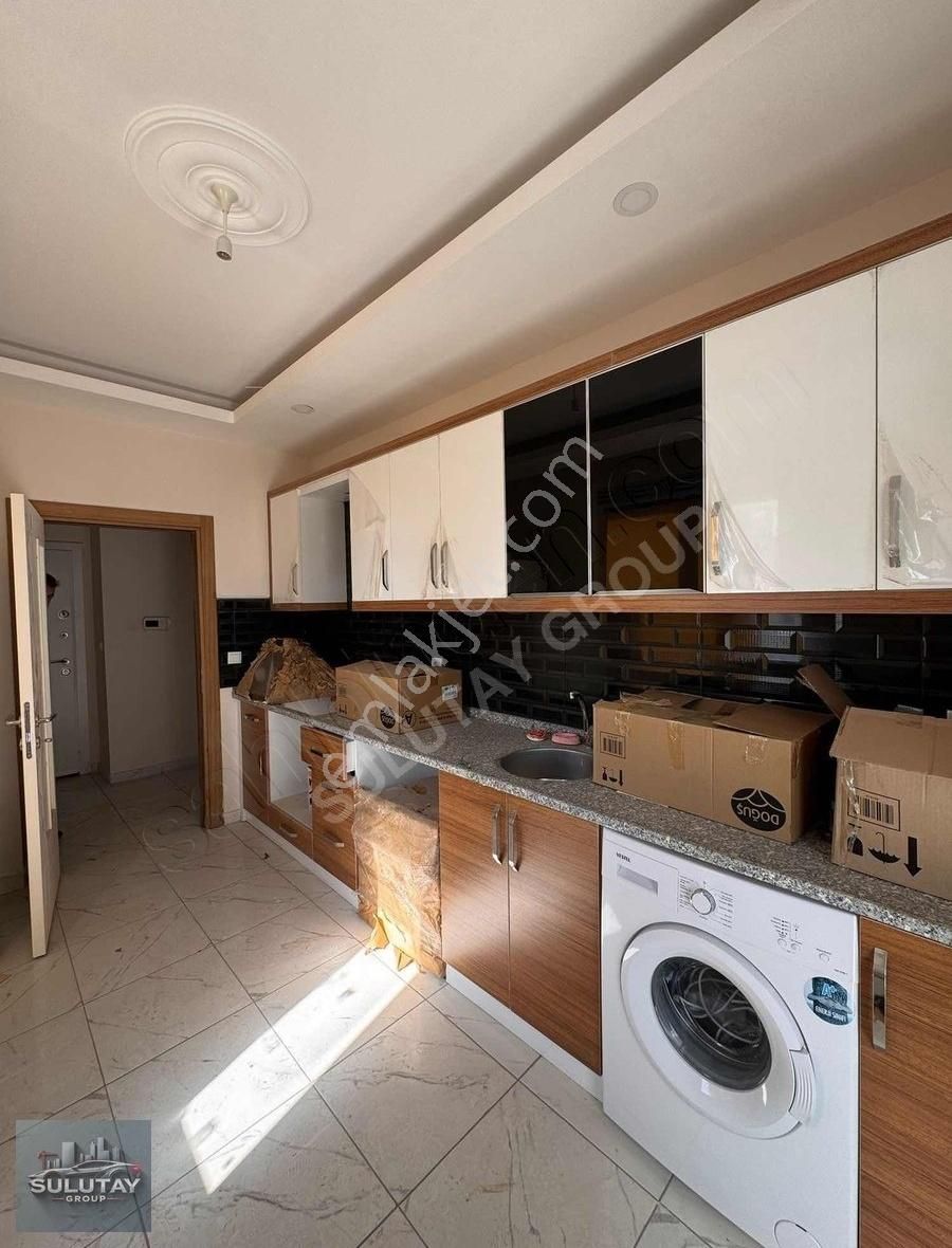 Baraj Mahallesinde Satılık Site İçinde 2+1 Katta Daire