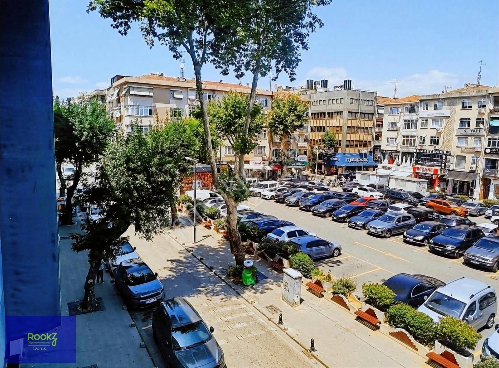 Rookz Doruk'dan Pendik Çarşı İçinde Merkezi Konum 140m2 3+1!!!