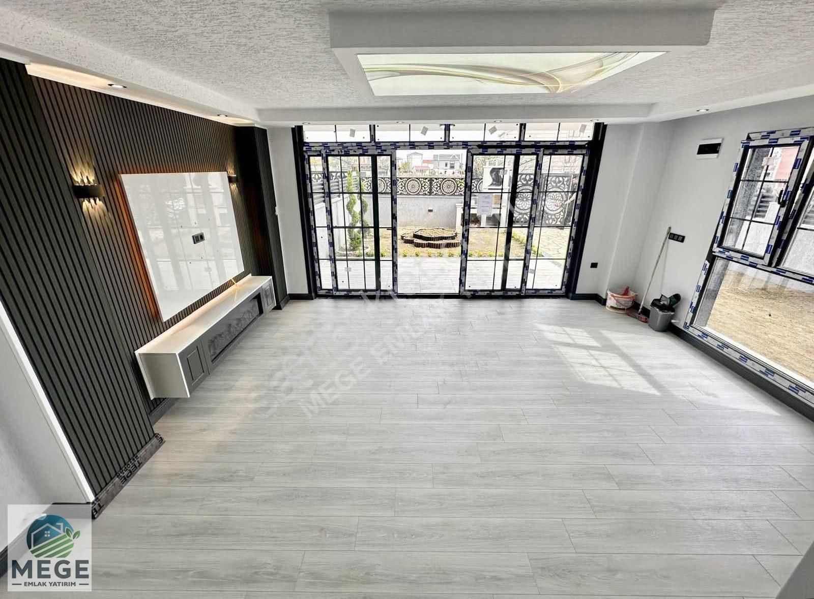 Mege'den Yeniçiftlikte Satılık 4+1 Yazlık Villa - Görsel 5