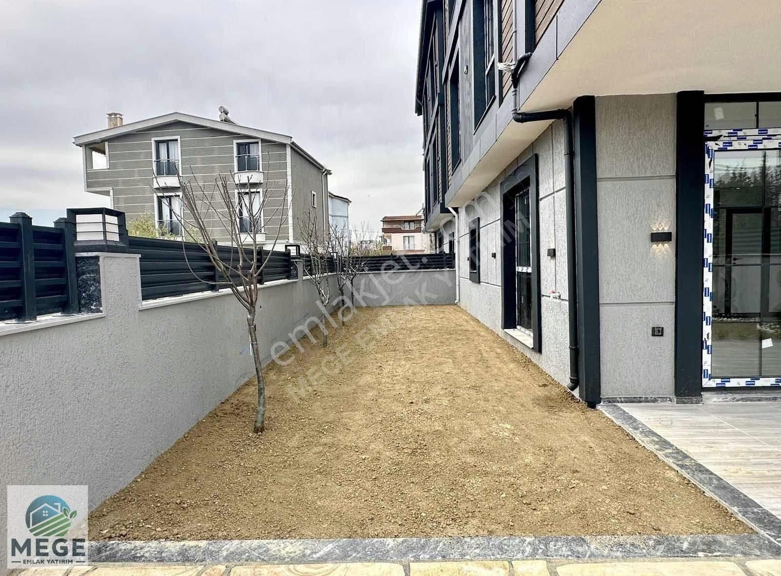 Mege'den Yeniçiftlikte Satılık 4+1 Yazlık Villa - Görsel 24