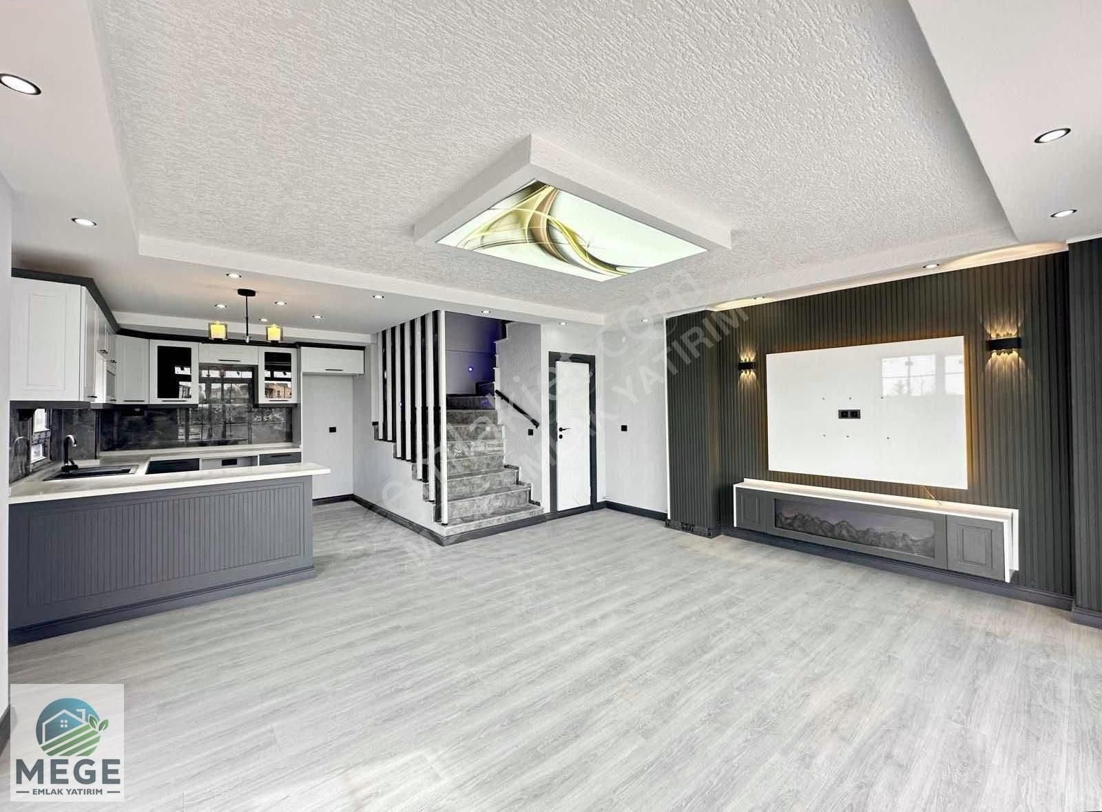 Mege'den Yeniçiftlikte Satılık 4+1 Yazlık Villa - Görsel 17