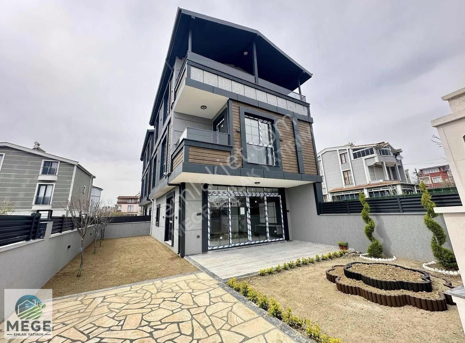 Mege'den Yeniçiftlikte Satılık 4+1 Yazlık Villa - Görsel 4