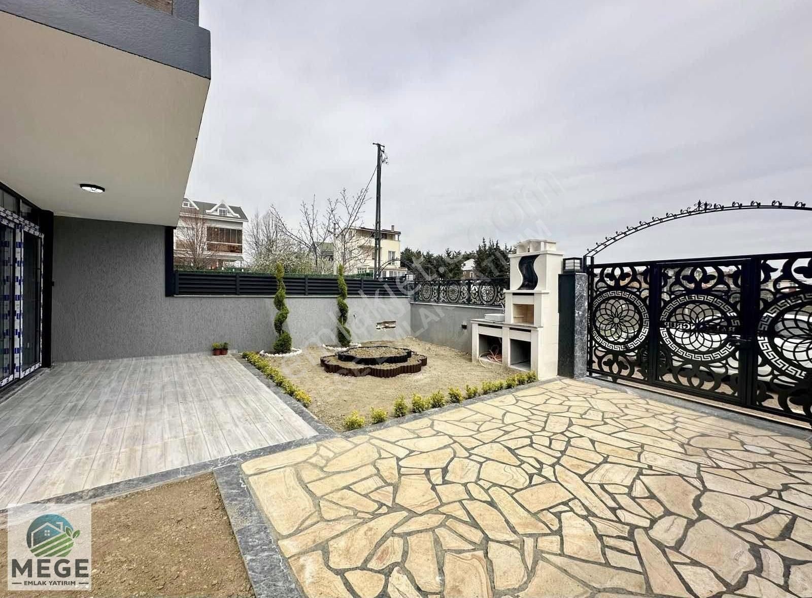 Mege'den Yeniçiftlikte Satılık 4+1 Yazlık Villa - Görsel 19