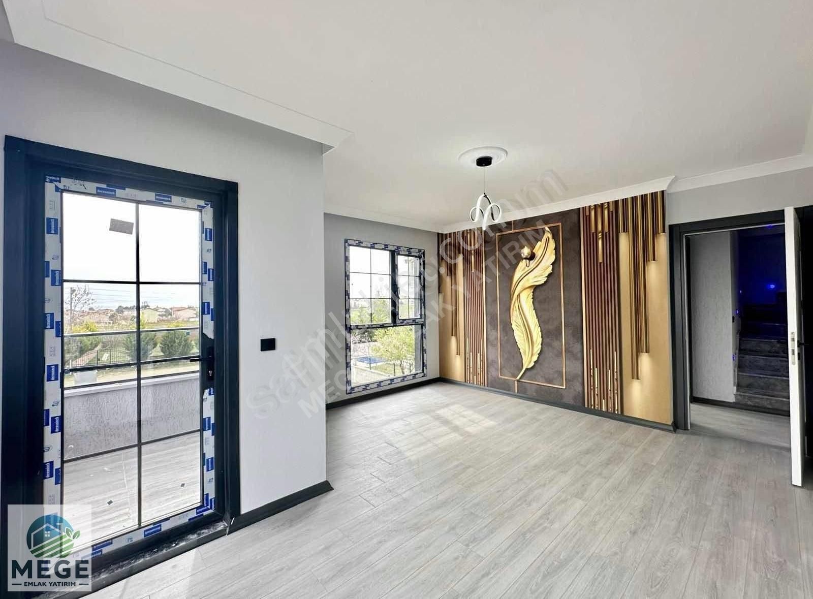 Mege'den Yeniçiftlikte Satılık 4+1 Yazlık Villa - Görsel 11