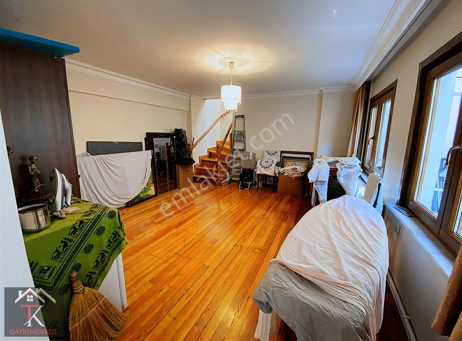 Tk'dan Üsküdar Salacakta Sahile Bir Paralelde Köşk Katında 4+1 - Görsel 29