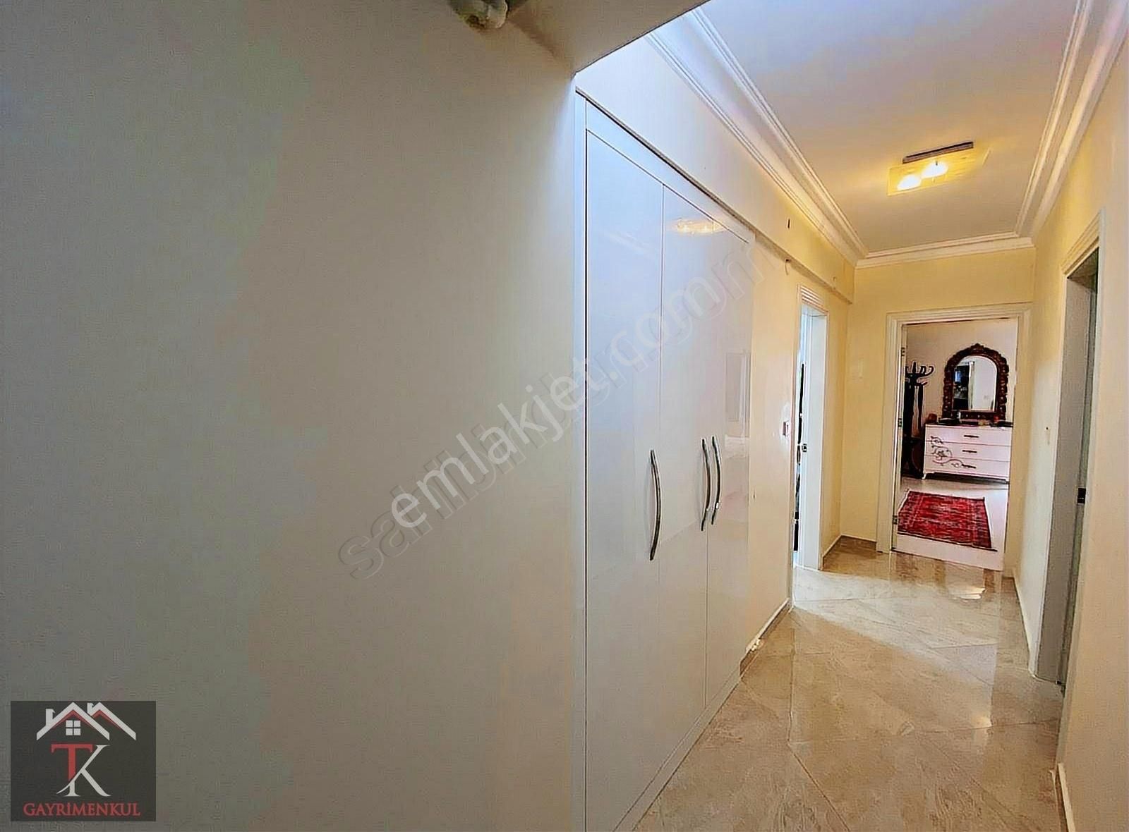 Tk'dan Üsküdar Salacakta Sahile Bir Paralelde Köşk Katında 4+1 - Görsel 19