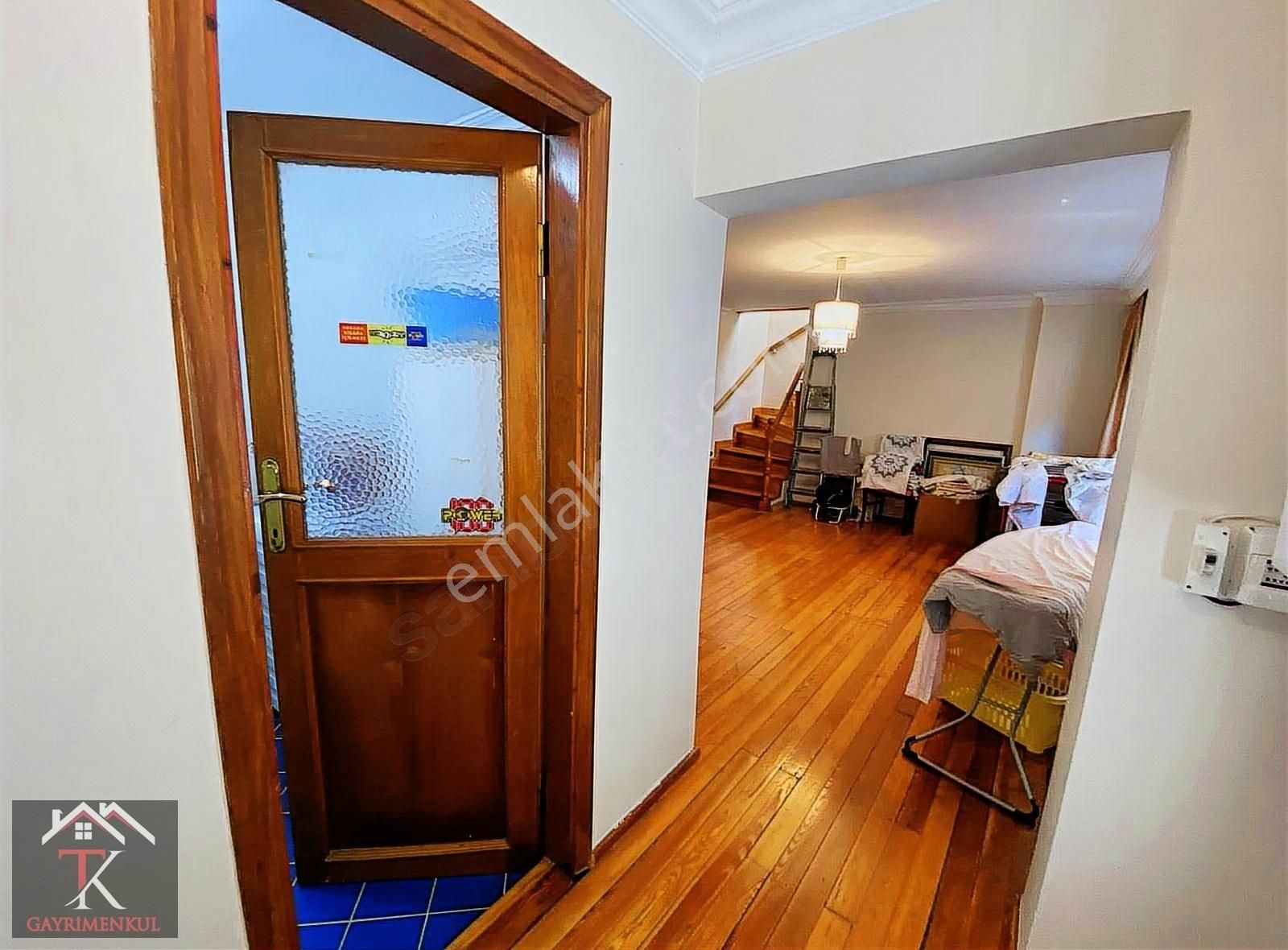 Tk'dan Üsküdar Salacakta Sahile Bir Paralelde Köşk Katında 4+1 - Görsel 23