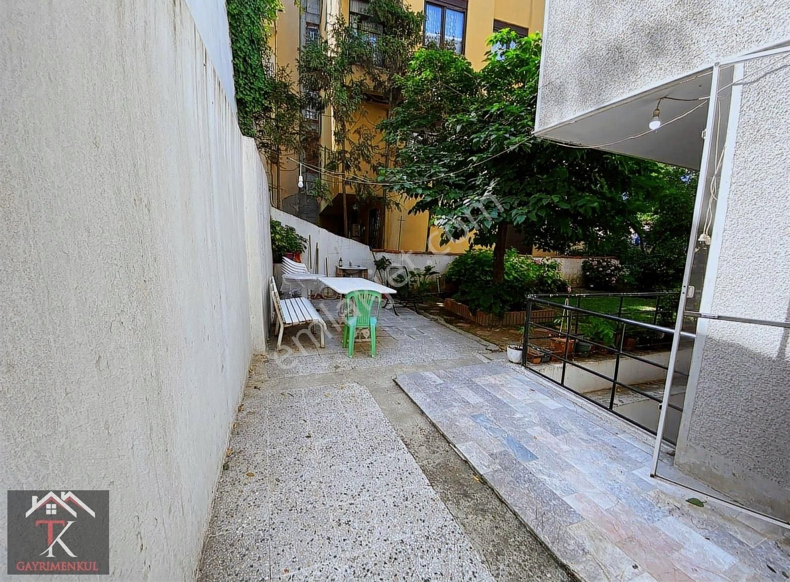 Tk'dan Üsküdar Salacakta Sahile Bir Paralelde Köşk Katında 4+1 - Görsel 24