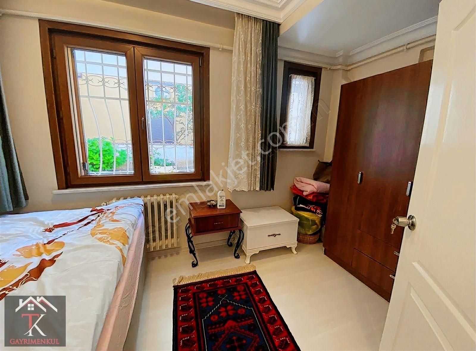 Tk'dan Üsküdar Salacakta Sahile Bir Paralelde Köşk Katında 4+1 - Görsel 31