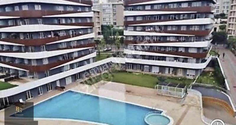 Pendik Yenişehir De Full Eşyalı Teraslı Satılık Daire