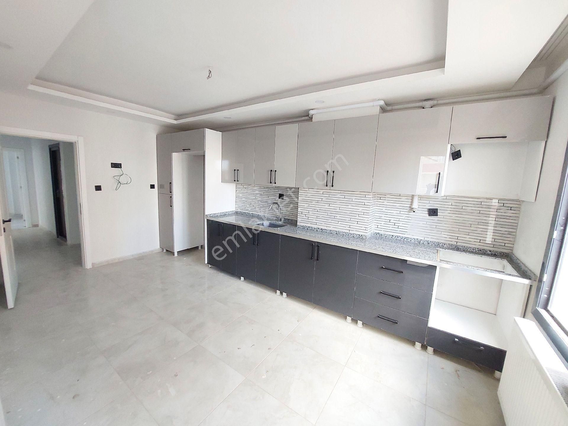 Maride Emlak'tan Hastane Yanı Kiralık 3+1 Lüx Daire