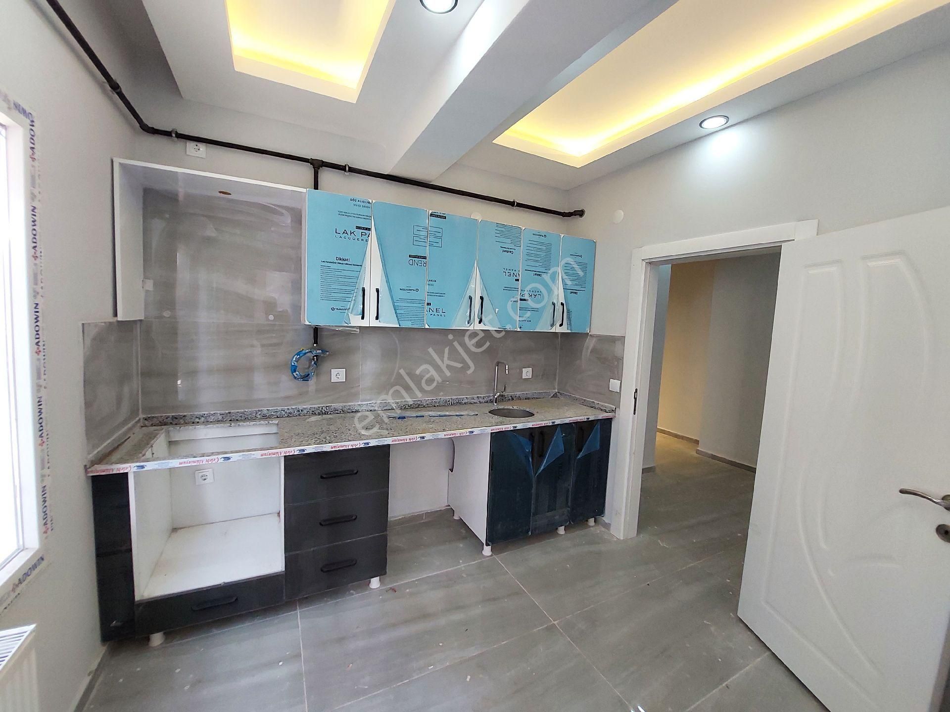 Maride Emlak'tan Eski Avm Arkasında Kiralık 2+1 Sıfır Lüx Daire