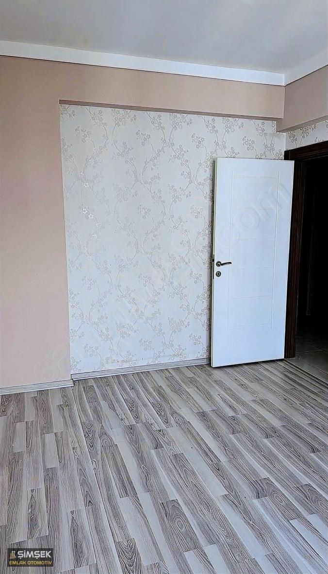 Meram Çeçenistan Caddesinde Geniş Ferah 3+1daire - Görsel 20