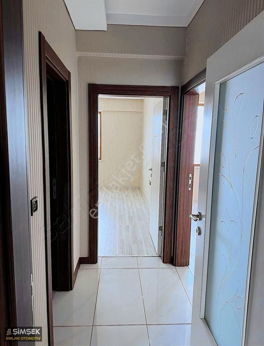 Meram Çeçenistan Caddesinde Geniş Ferah 3+1daire - Görsel 14