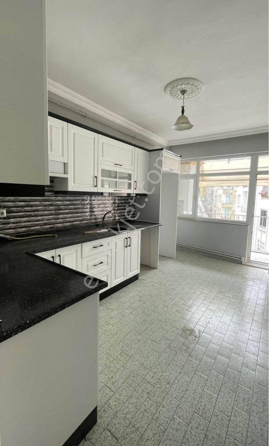 Samsun İlkadım Bahçelievler Mahallesi'nde Geniş 2+1, 100m² Satılık Daire