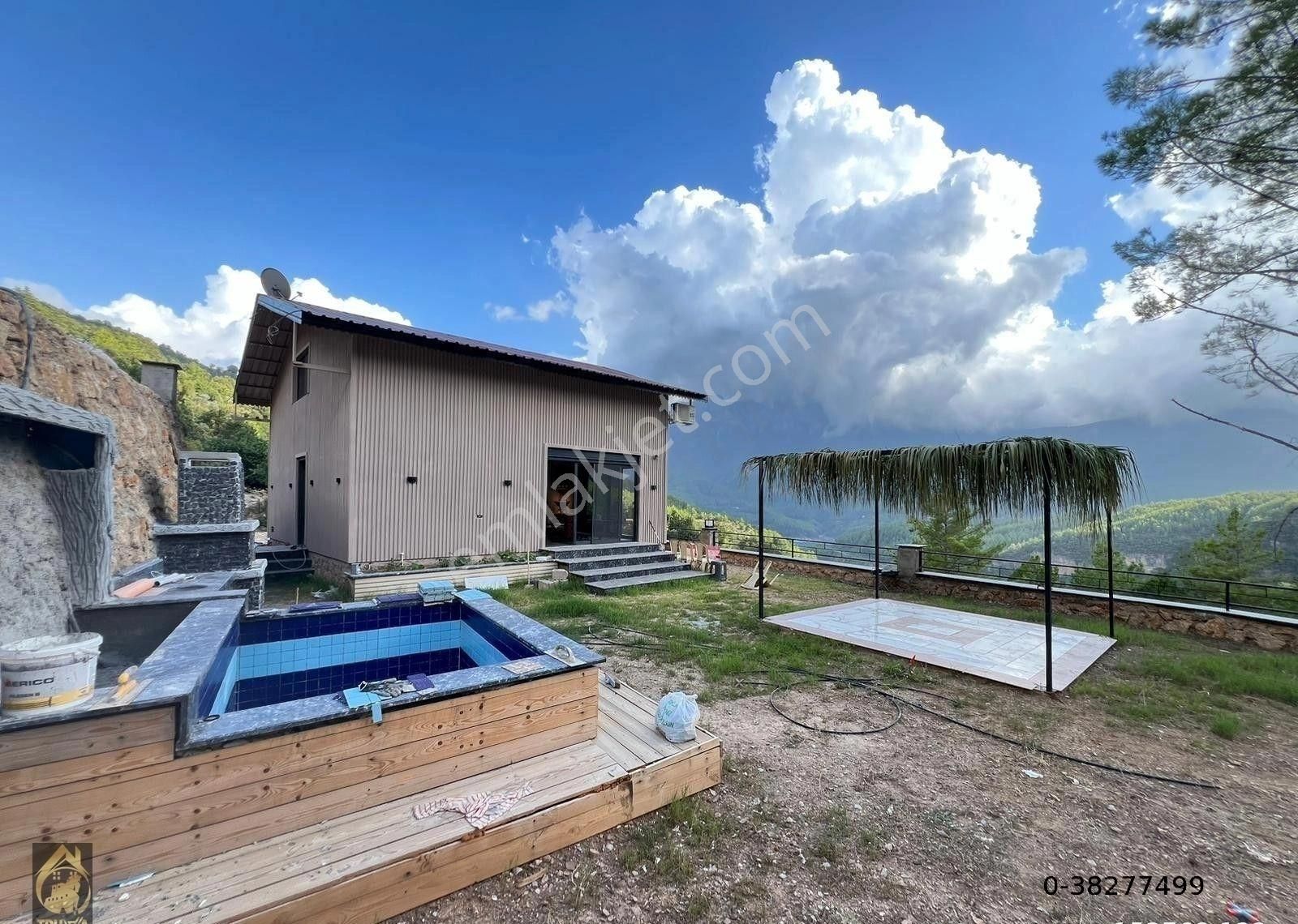 Alanya Üzümlü’de 4.087 M² Bahçe Ve Eşyalı 2+1 Villa Satılık - Görsel 5