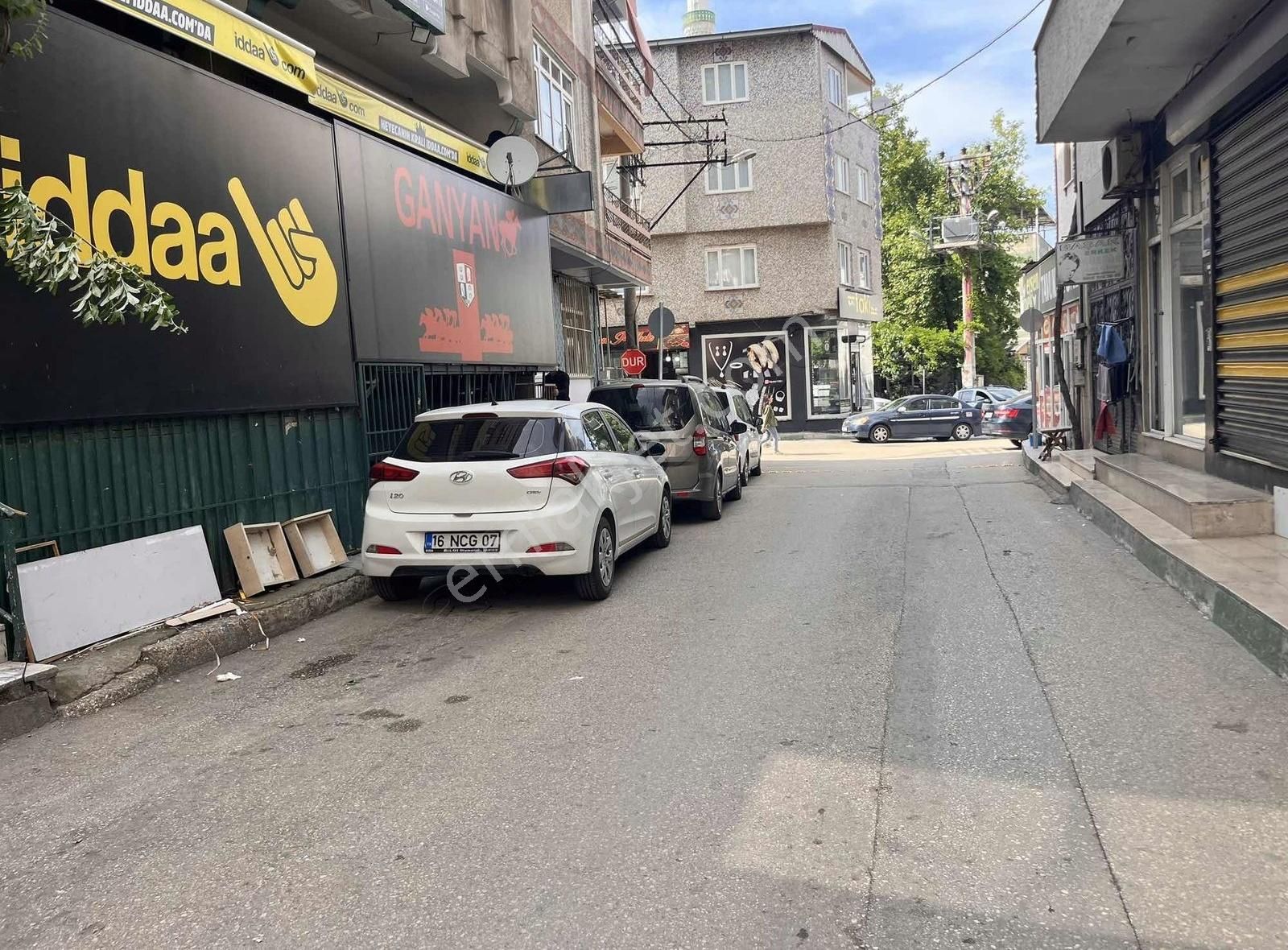 Hd'den Caddeye Yakın Kiralık İş Yeri
