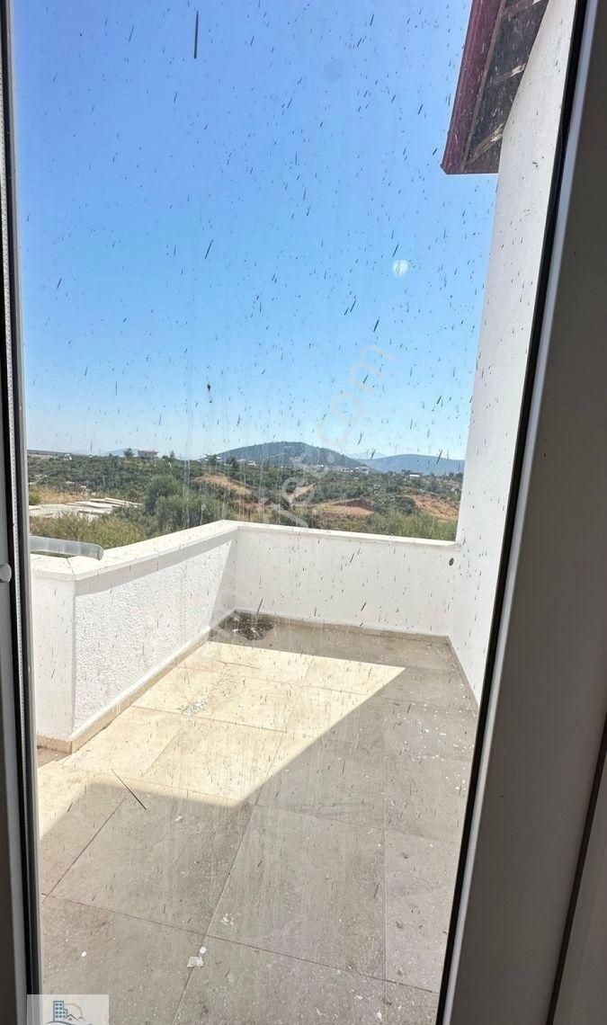 Yeşiltepede 808 Metre Arsa İçinde Köşe Havuzlu 4+1 Ebeveyn Banyolu Eşyalı Müstakil Villa - Görsel 11