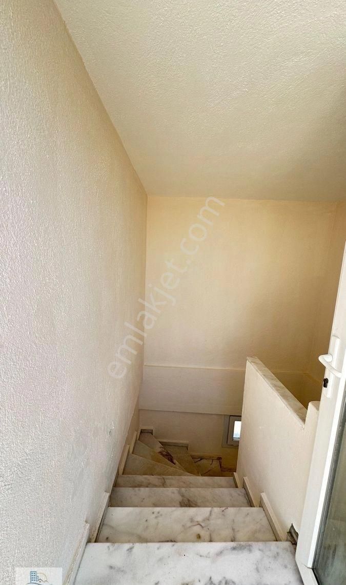 Yeşiltepede 808 Metre Arsa İçinde Köşe Havuzlu 4+1 Ebeveyn Banyolu Eşyalı Müstakil Villa - Görsel 32