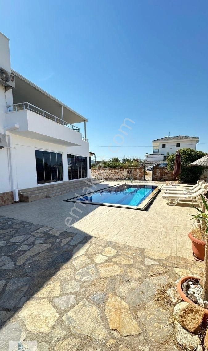 Yeşiltepede 808 Metre Arsa İçinde Köşe Havuzlu 4+1 Ebeveyn Banyolu Eşyalı Müstakil Villa - Görsel 6