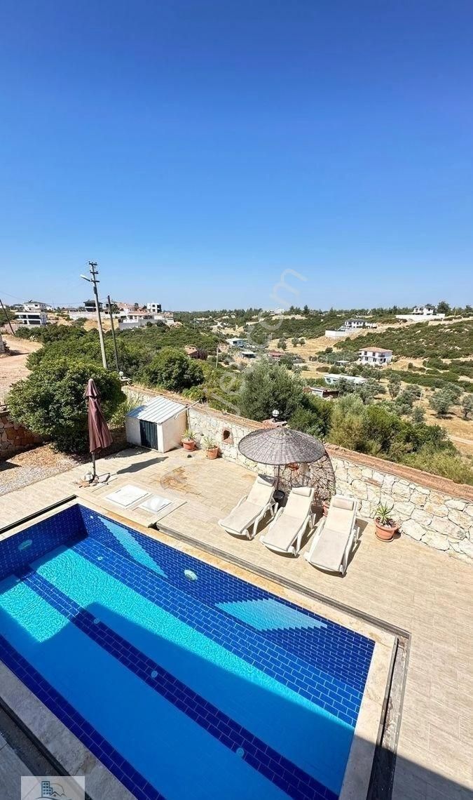 Yeşiltepede 808 Metre Arsa İçinde Köşe Havuzlu 4+1 Ebeveyn Banyolu Eşyalı Müstakil Villa - Görsel 33