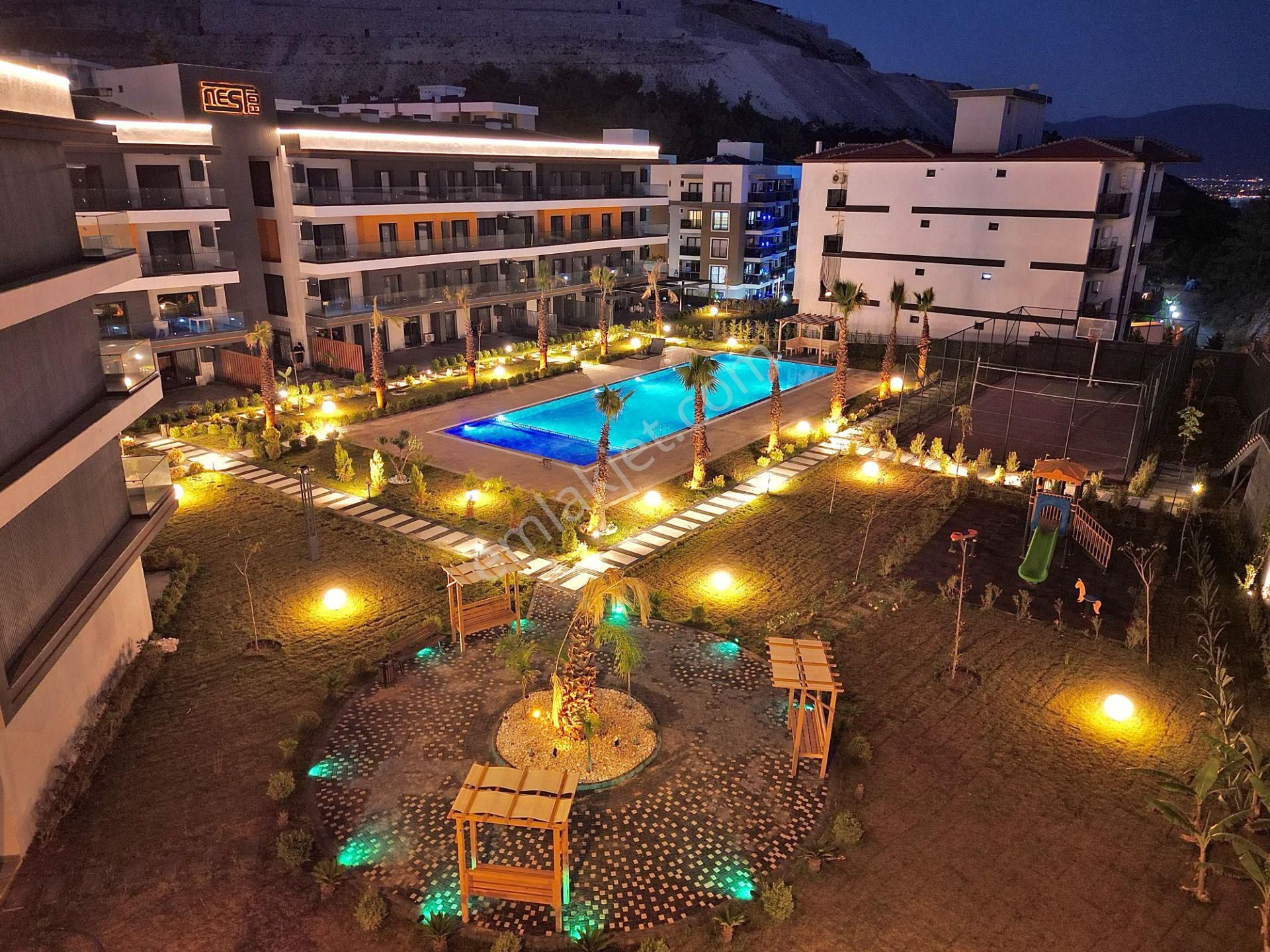 Güvenlık-havuz-bahçe-kapalı Otopark-doğalgaz(kombi)-sosyal Alan-modern-ultra Lüx-fırsat Daireler - Görsel 2