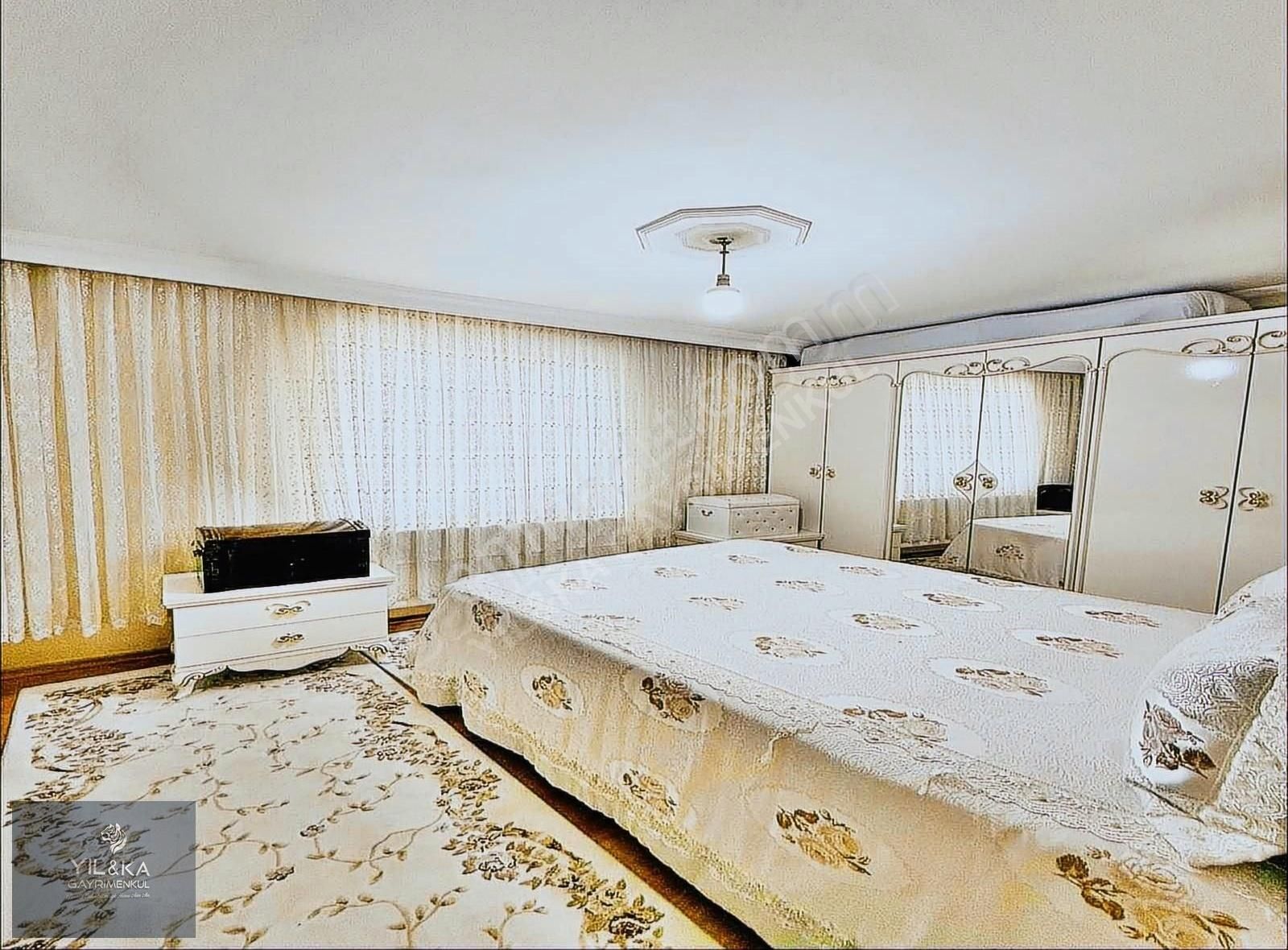 Kıraç Şehitler Mahallesinde Efsane Dubleks 320 M2 5+2