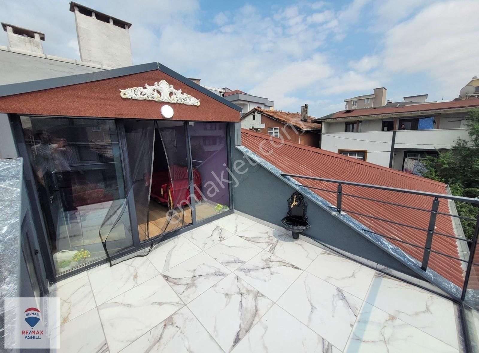 Ashill'den 150m2 Müstakil İmarlı Arsa İçinde Müstakil Ev