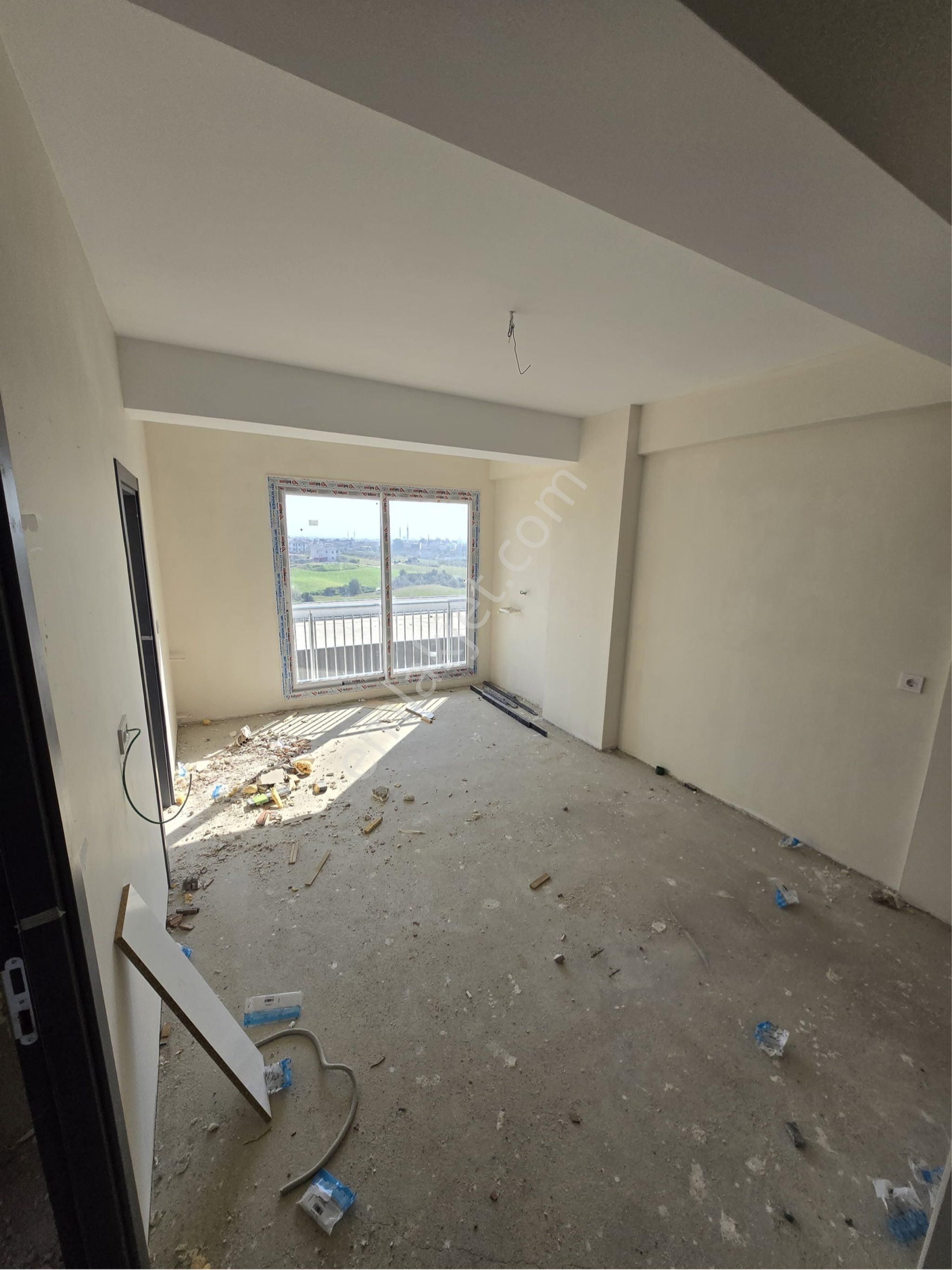 Adana Sarıçam Boynuyoğunda Satılık 2+1 Açık Mutfak