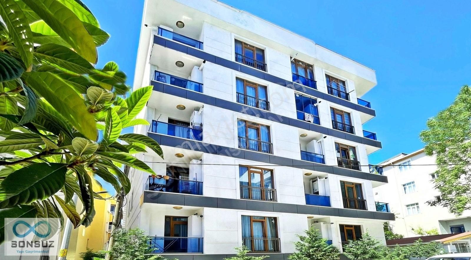 Beylikdüzü Sonsuz Yapı'dan Merkezi Konumda 2+1 Satılık Arakat