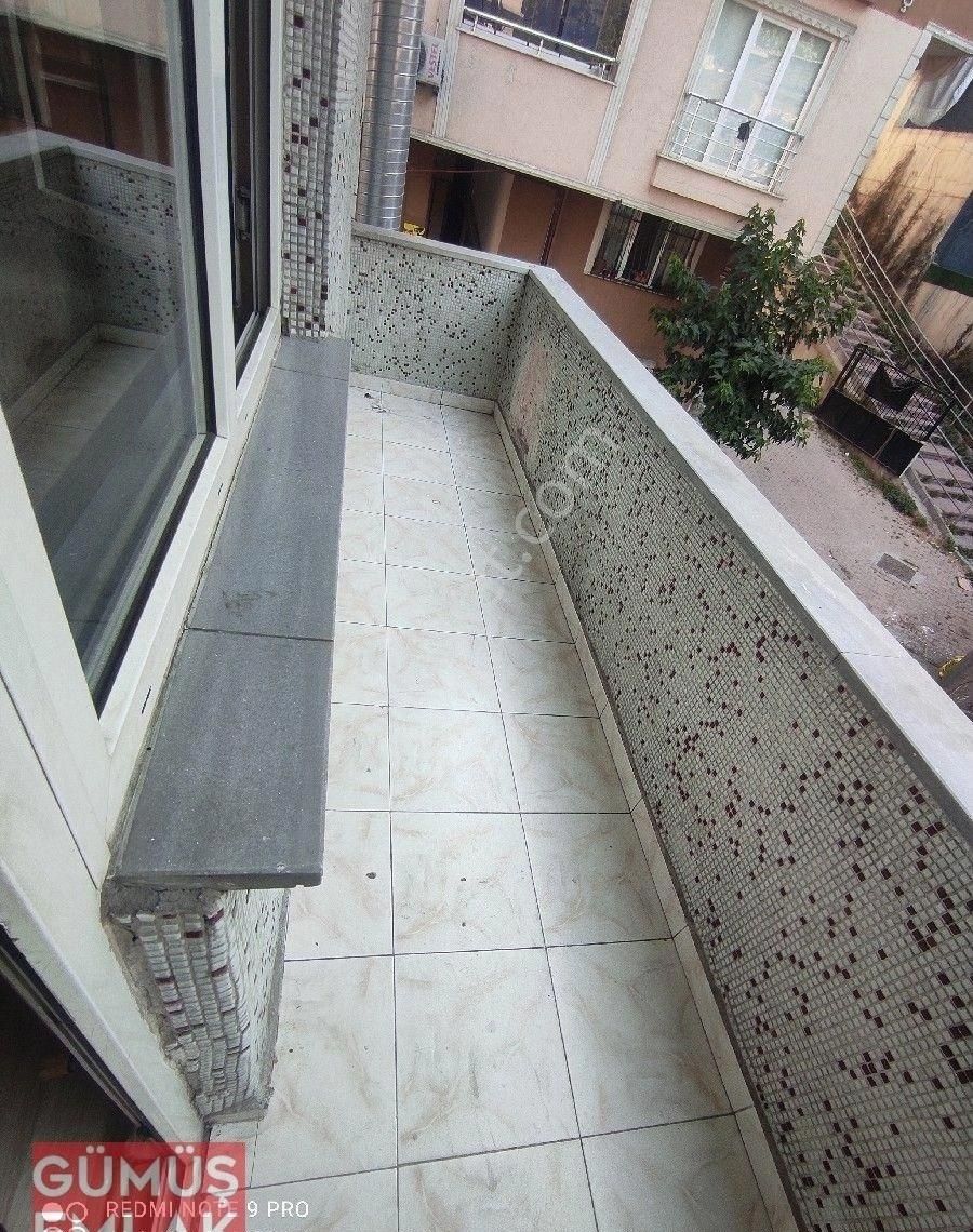 Kağıthane Sultan Selim'de 2+1/90 Metrekare Balkonlu