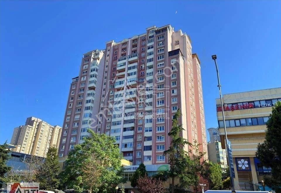 Ata Bloklarında Yüksek Şerefiyeli Boş Oturuma Hazır 4+1 Satılık
