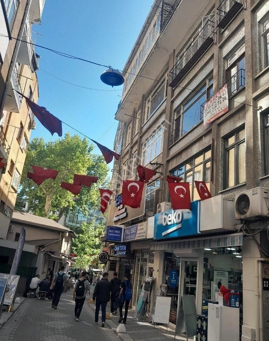 İzmit Merkez Ömerağa Mahallesinde 2+1 Daire