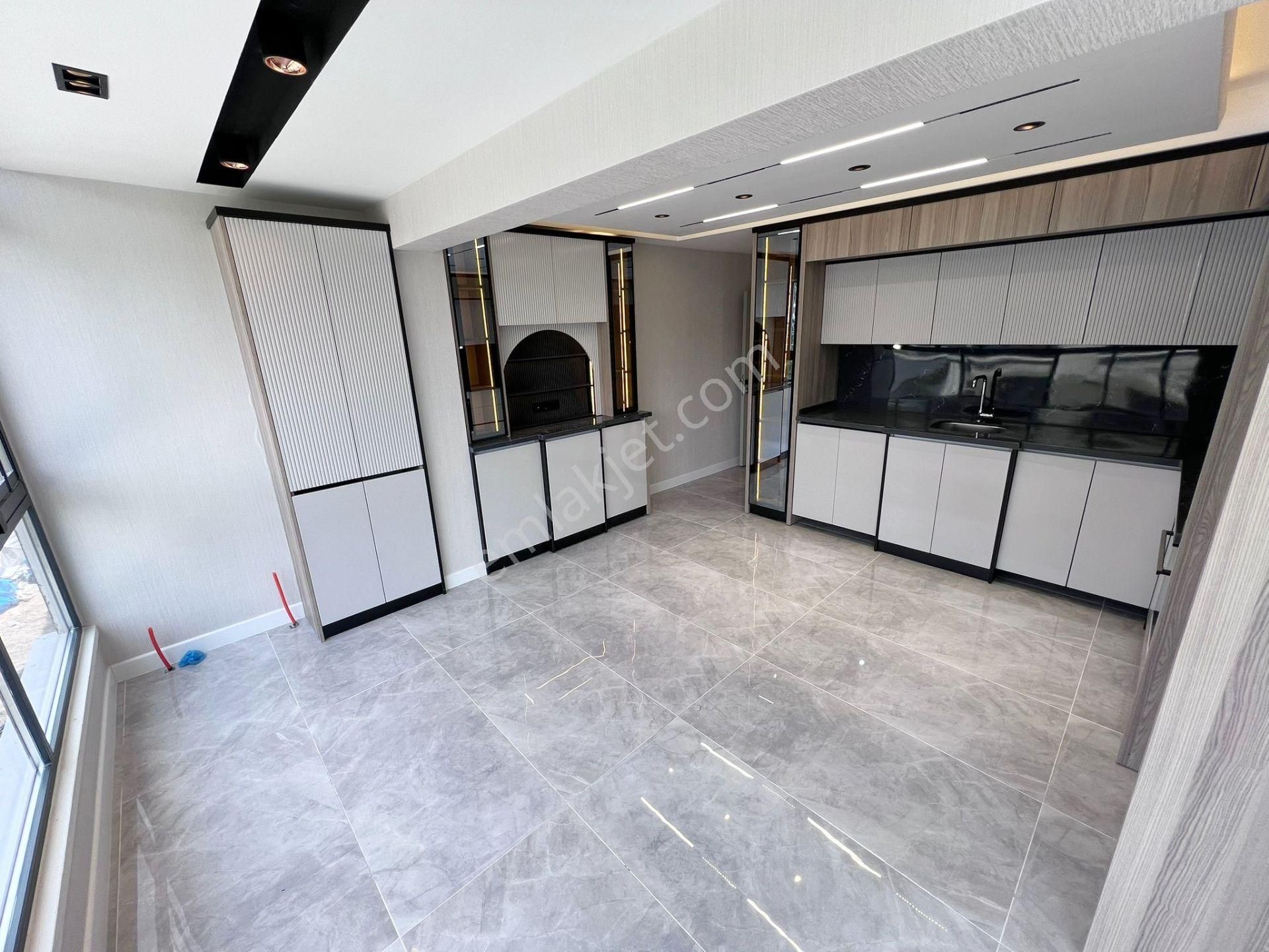 Öz Maşallah'tan Merkezi Konumda Ful Yapılı Sıfır 3+1 Daire - Görsel 31