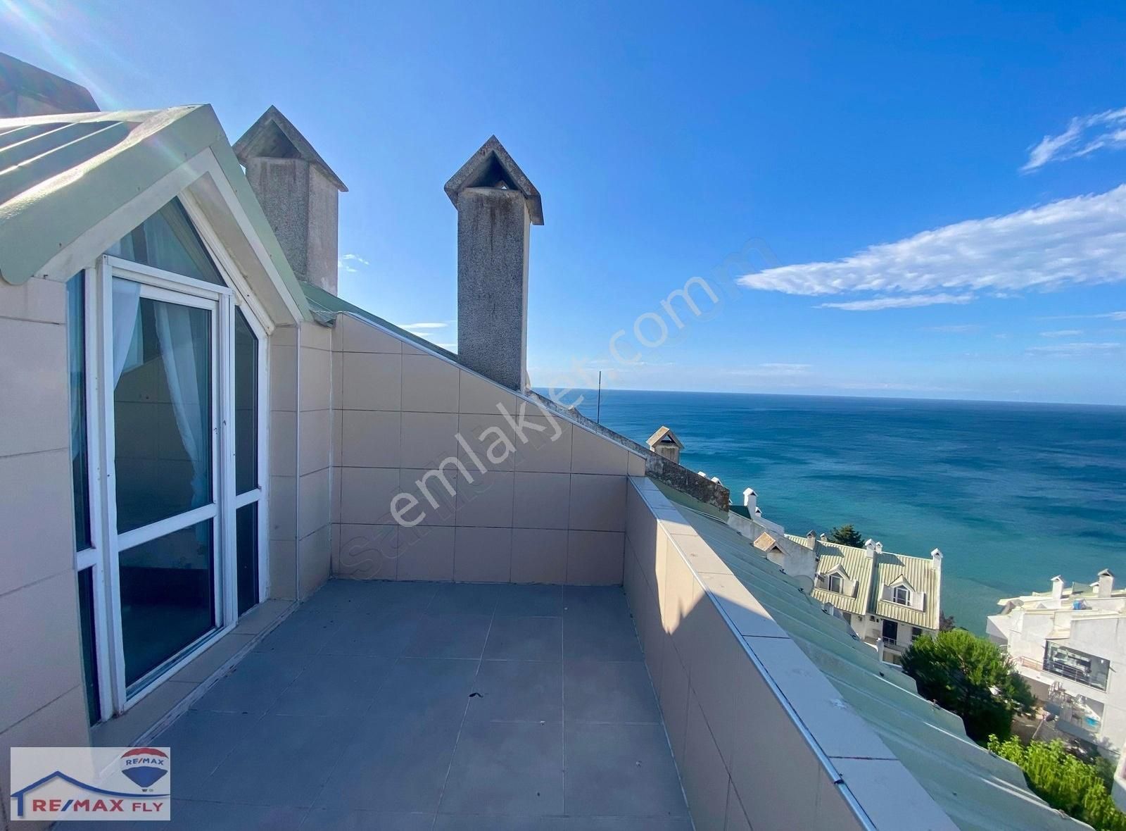 Tatil Köyünde Fırsat! Havuzlu, Deniz Manzaralı 3 Teraslı Dubleks - Görsel 11