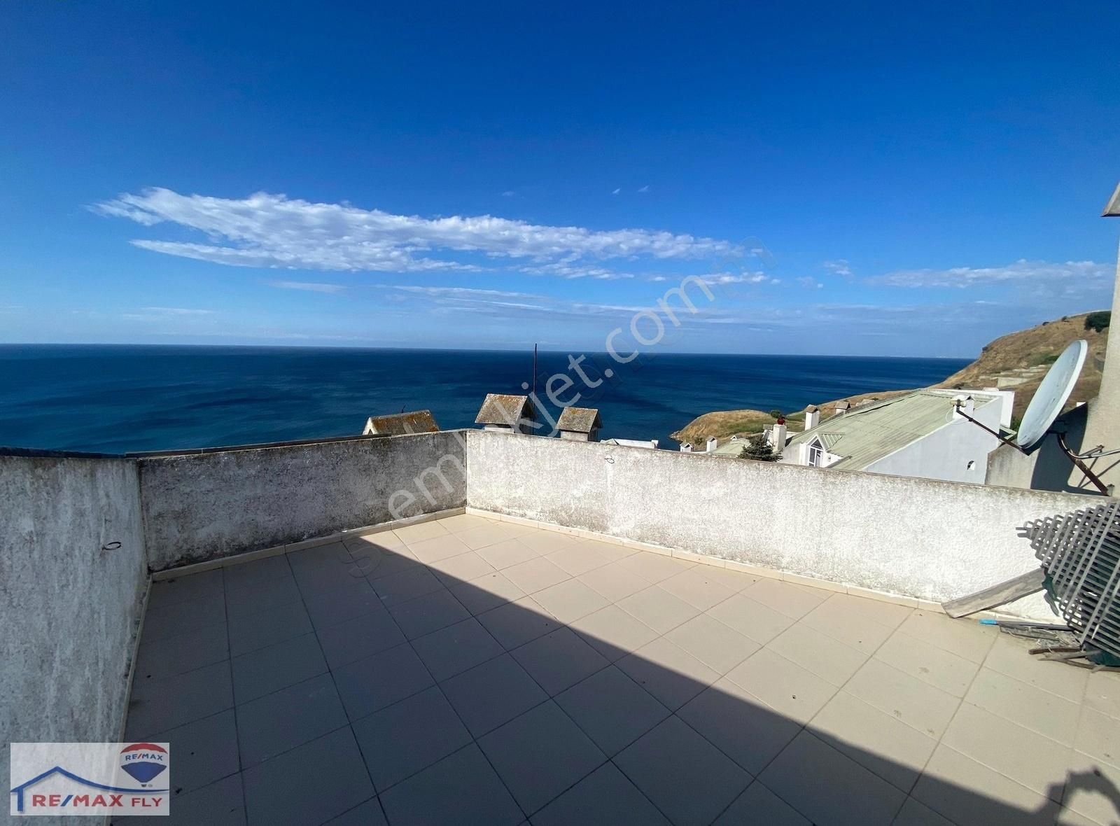 Tatil Köyünde Fırsat! Havuzlu, Deniz Manzaralı 3 Teraslı Dubleks - Görsel 24