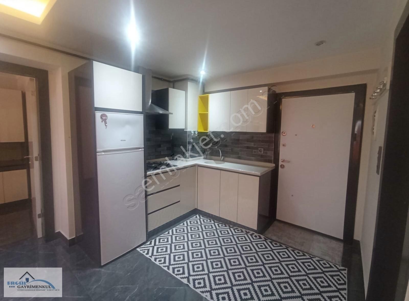 Saraylar Mahallesinde Kiralık 2+1 Süit Daire