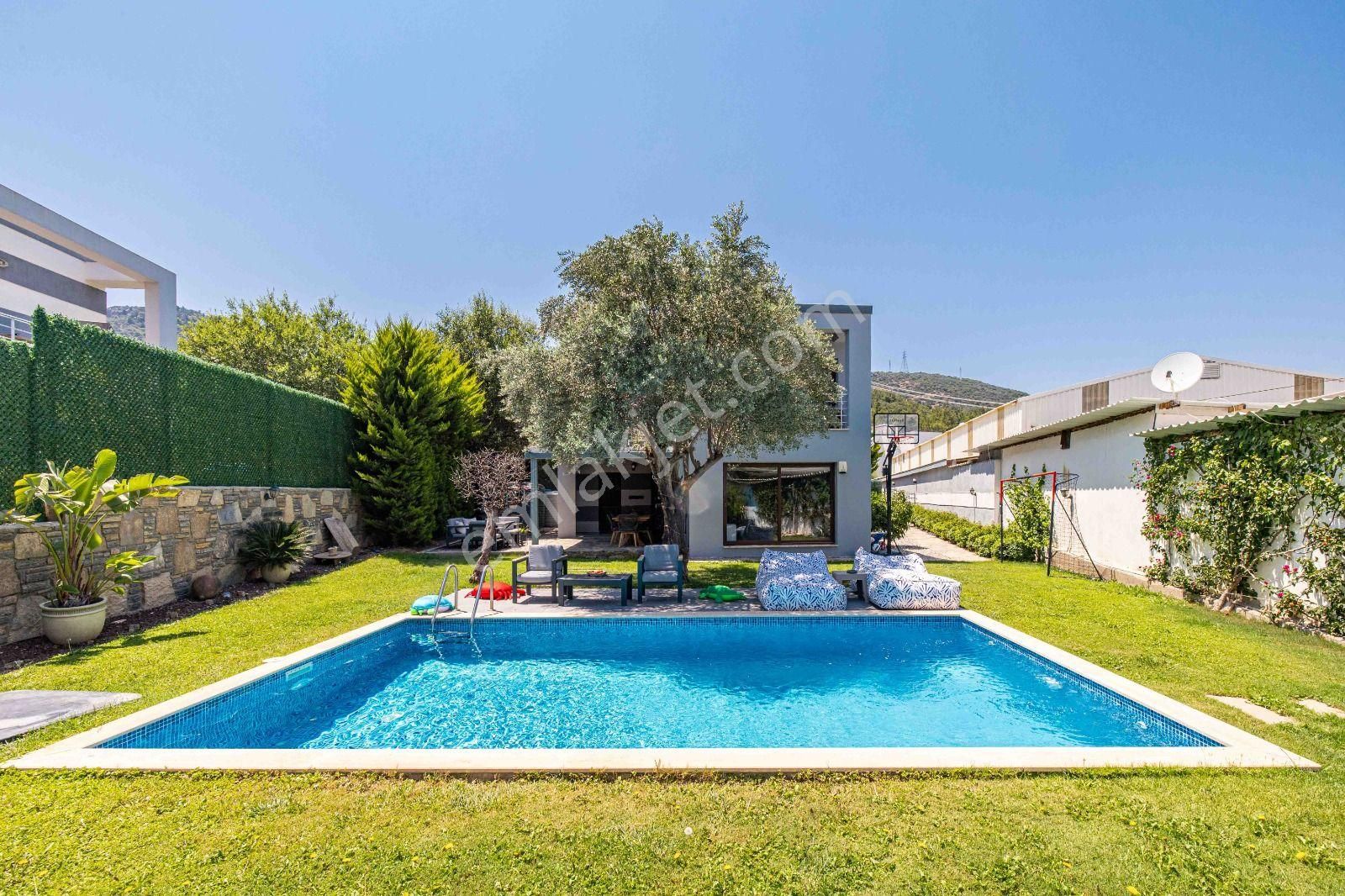 Bodrum Torba'da Tam Müstakil Özel Havuzlu Villa