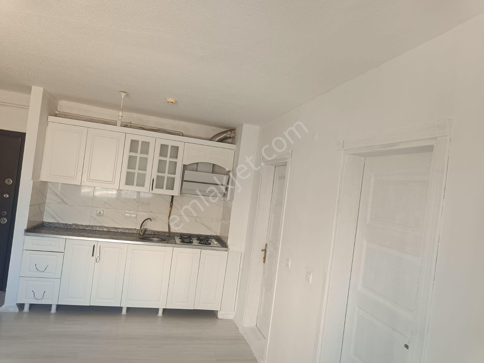 Ççıra Mah Dar Gelir Tokilerde Bulvar Üzeri Kiralık 1+1 Yapılı Daire - Görsel 23