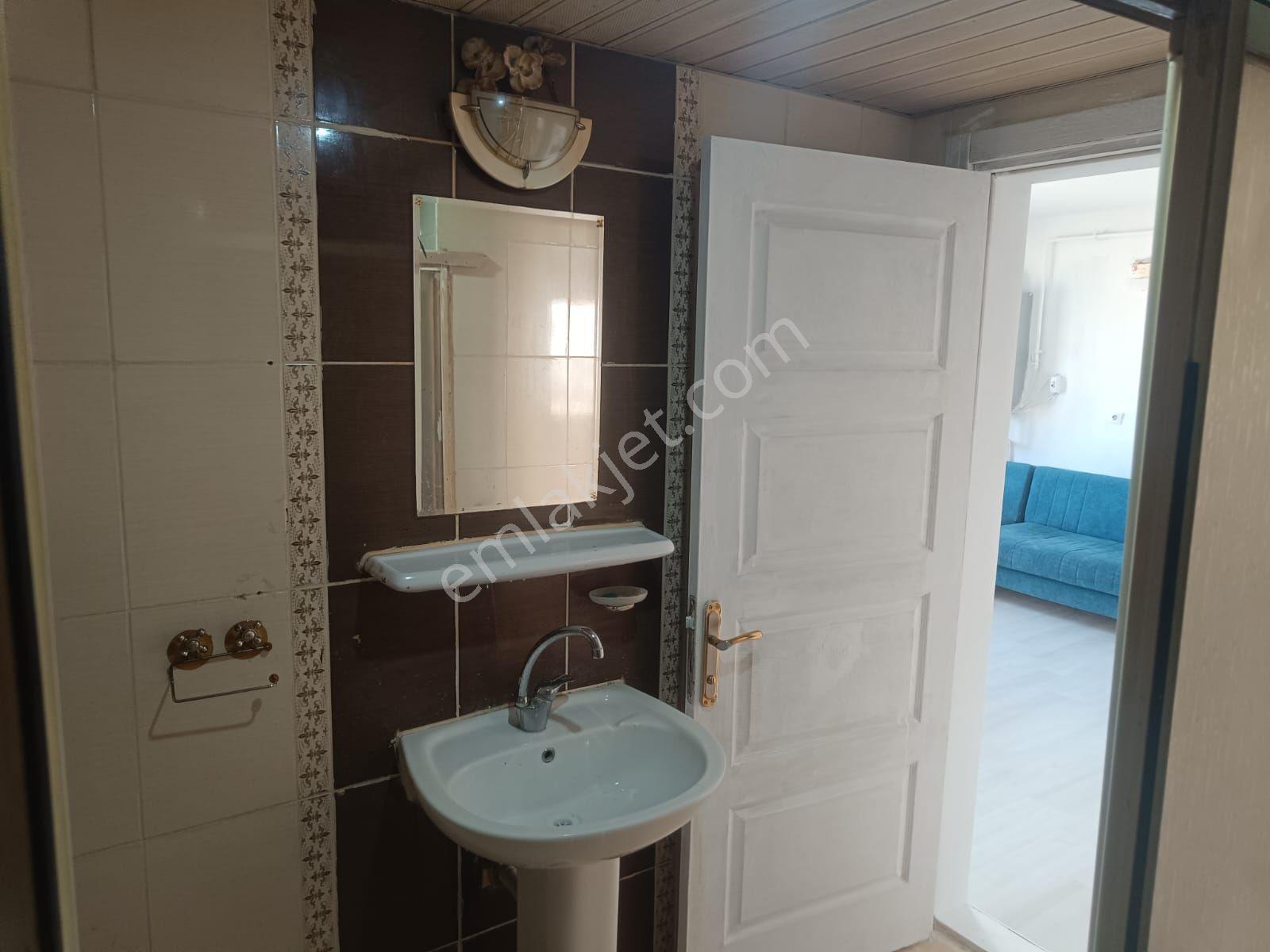 Ççıra Mah Dar Gelir Tokilerde Bulvar Üzeri Kiralık 1+1 Yapılı Daire - Görsel 22