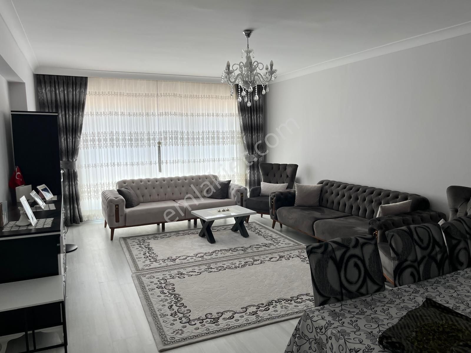 Ascelik"den" Yakacik Mahallesinde 5 Katta Full+ Full Yapili İskanli Kupon Daire
