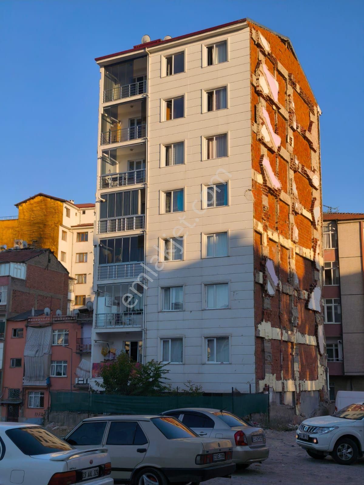 Akpınar Mahallesi İstason Cad Satlık 3+1 Yeni Daire