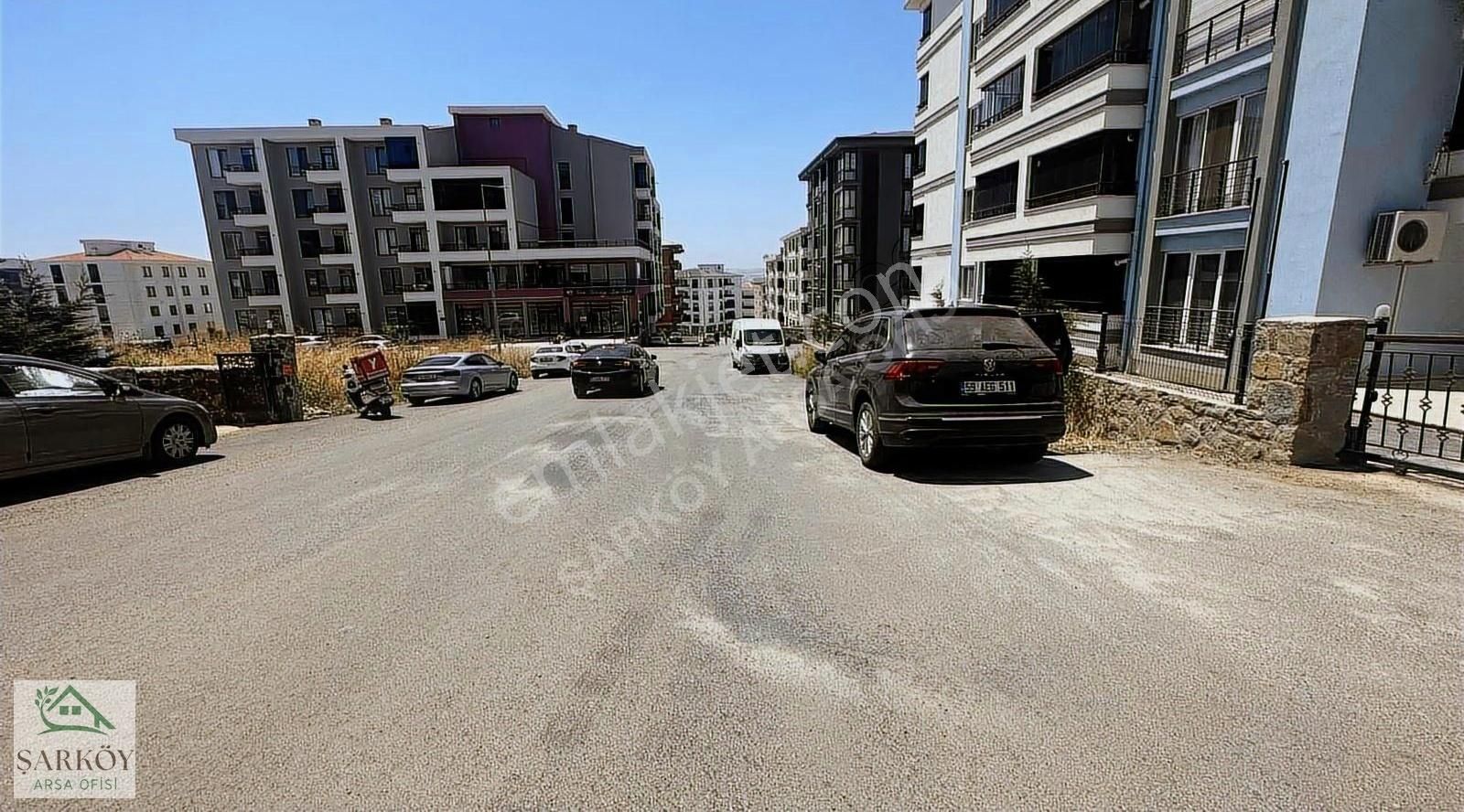 Kamu Kurumlarıa Yakın Atatürk Mh 3+1 1 Yaşında Daire Kiralık
